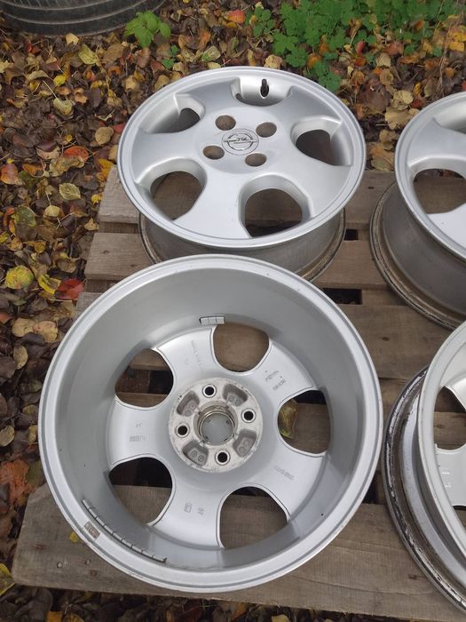 Диски Опель 4*100/R15/6J/ET-49/ЦО 56.6, з Німеччини, в гарному стані.