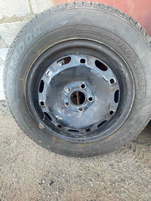 Пара колес з дисками 5 на 100 Matador на Шкода Фабия 165 70 r14