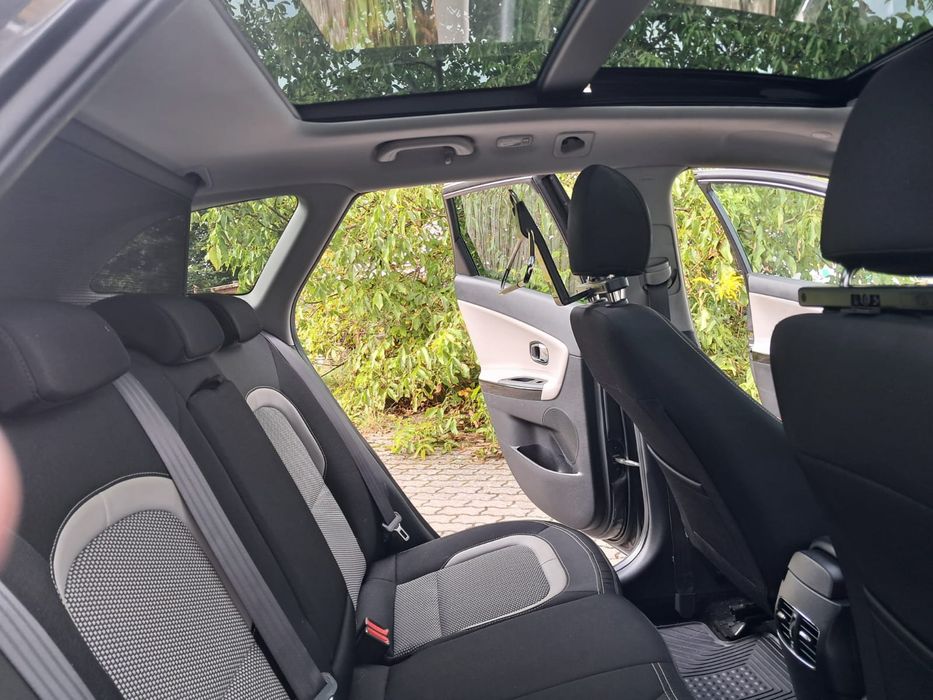 Śliczne Kia Cee'd LIFT Alu Panorama Nav Półskóry Xenon LED Webasto Ful