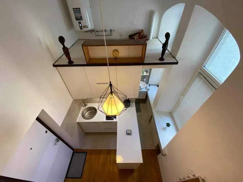 Оренда квартири студії біля Золотих Воріт та Пейзажної аллеї