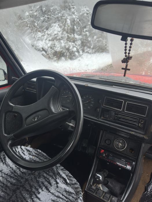 Автомобіль Ваз 2107