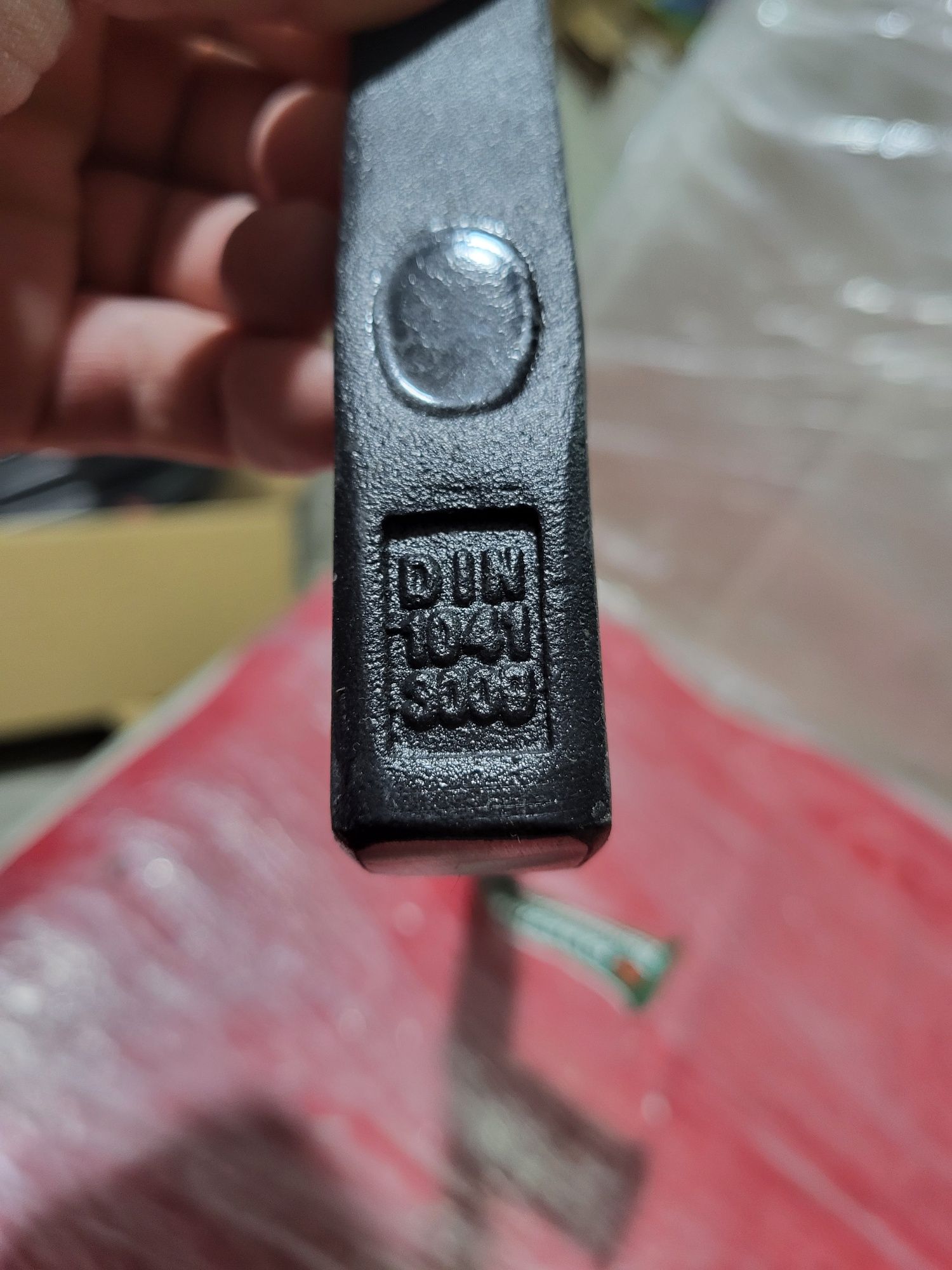 Молоток слюсарний 300 гр.с ручкою из фібергласса Parkside  SH-13230