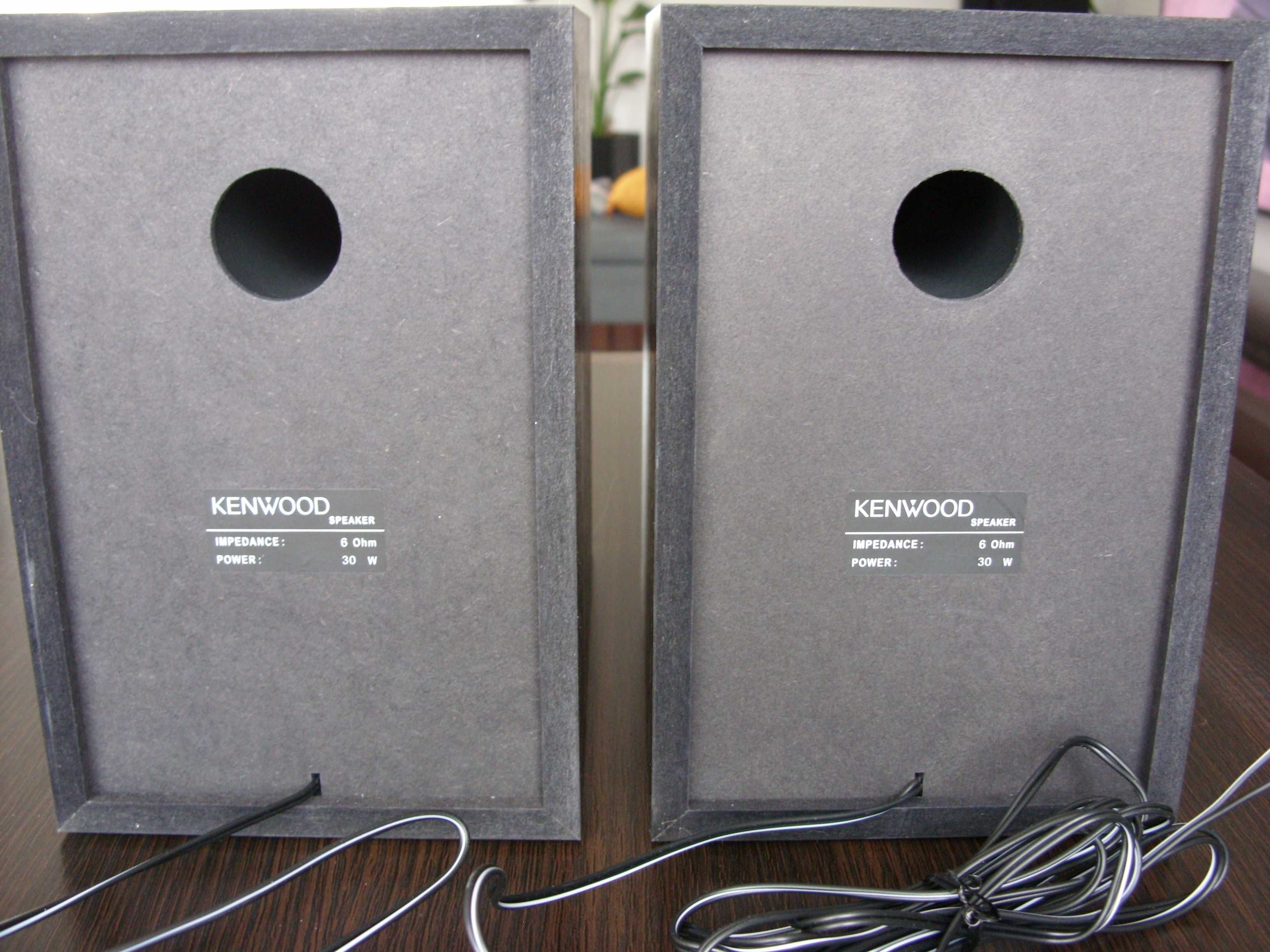 Głośniki stereo KENWOOD .