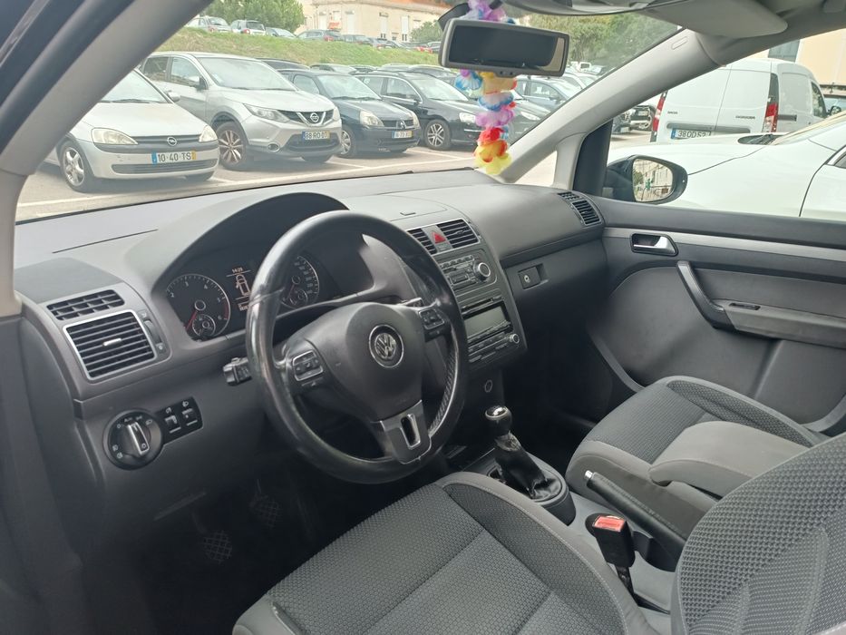 VW Touran Highline 1.6 TDI 7Lugares