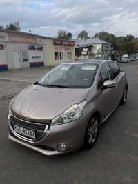 Peugeot 208 piękny