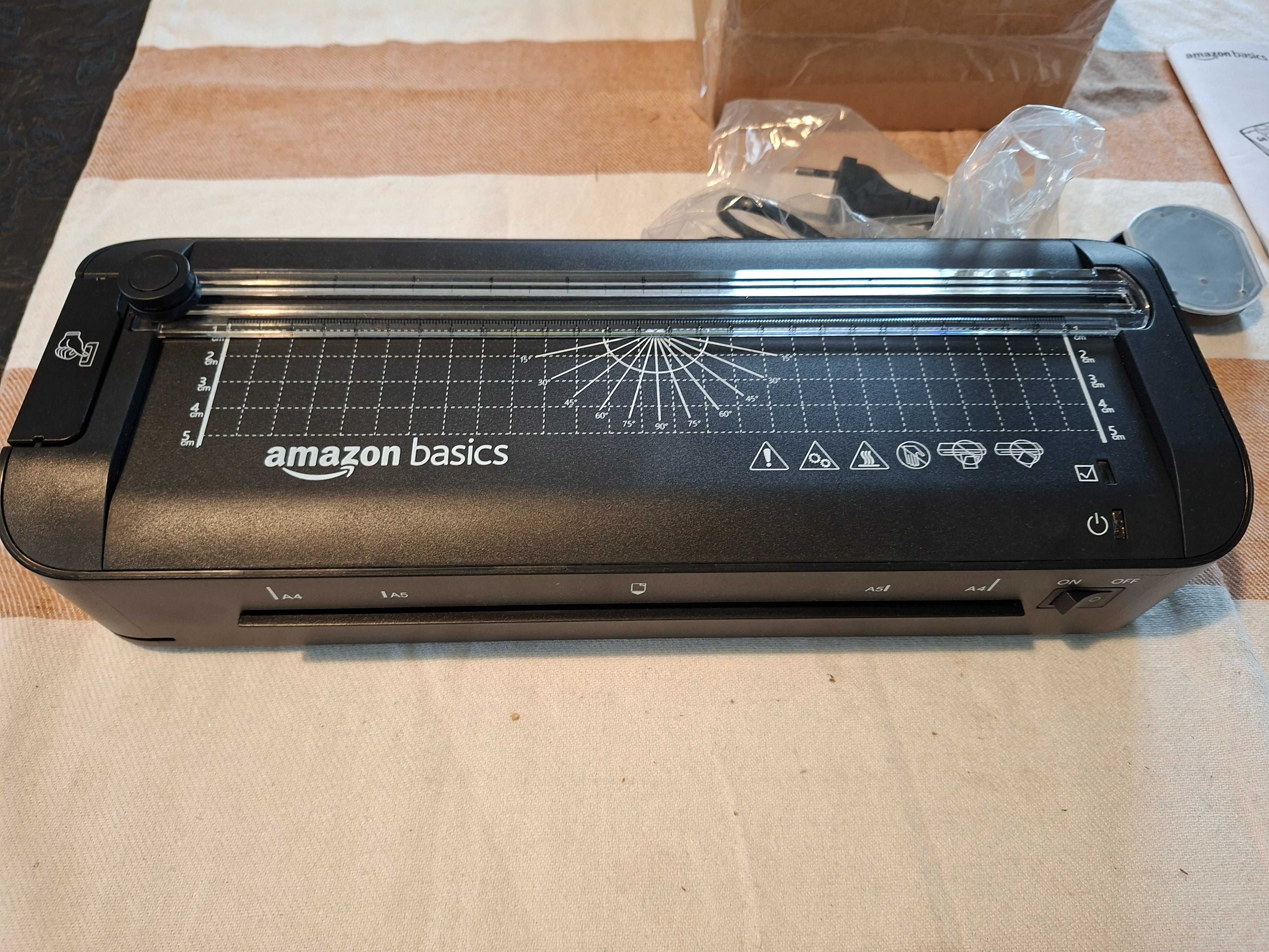 Laminator AmazonBasic B09Q9679P1 na gorąco