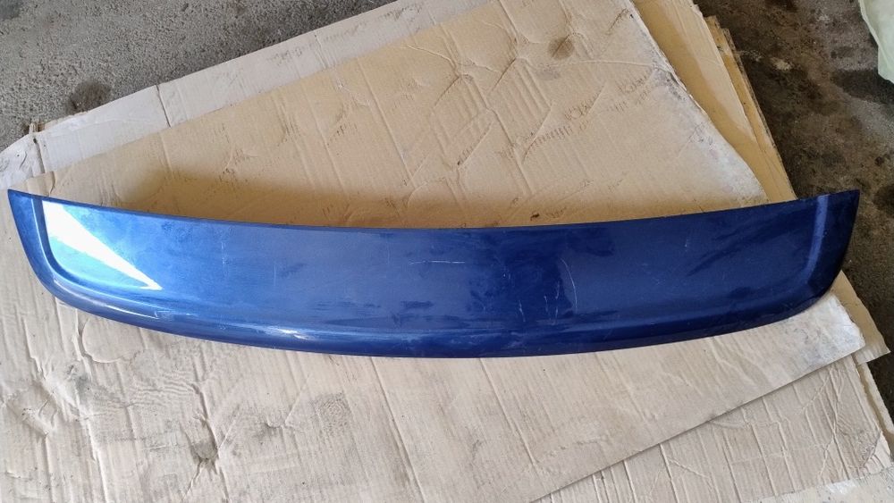 Спойлер на багажник таурег 2005