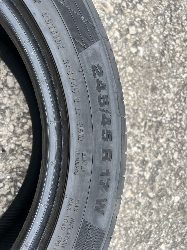 Pneus semi-novos 245/45R17