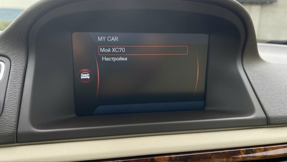 Volvo XC70 3.2 AWD, модель 2012 року. В ідеальному стані