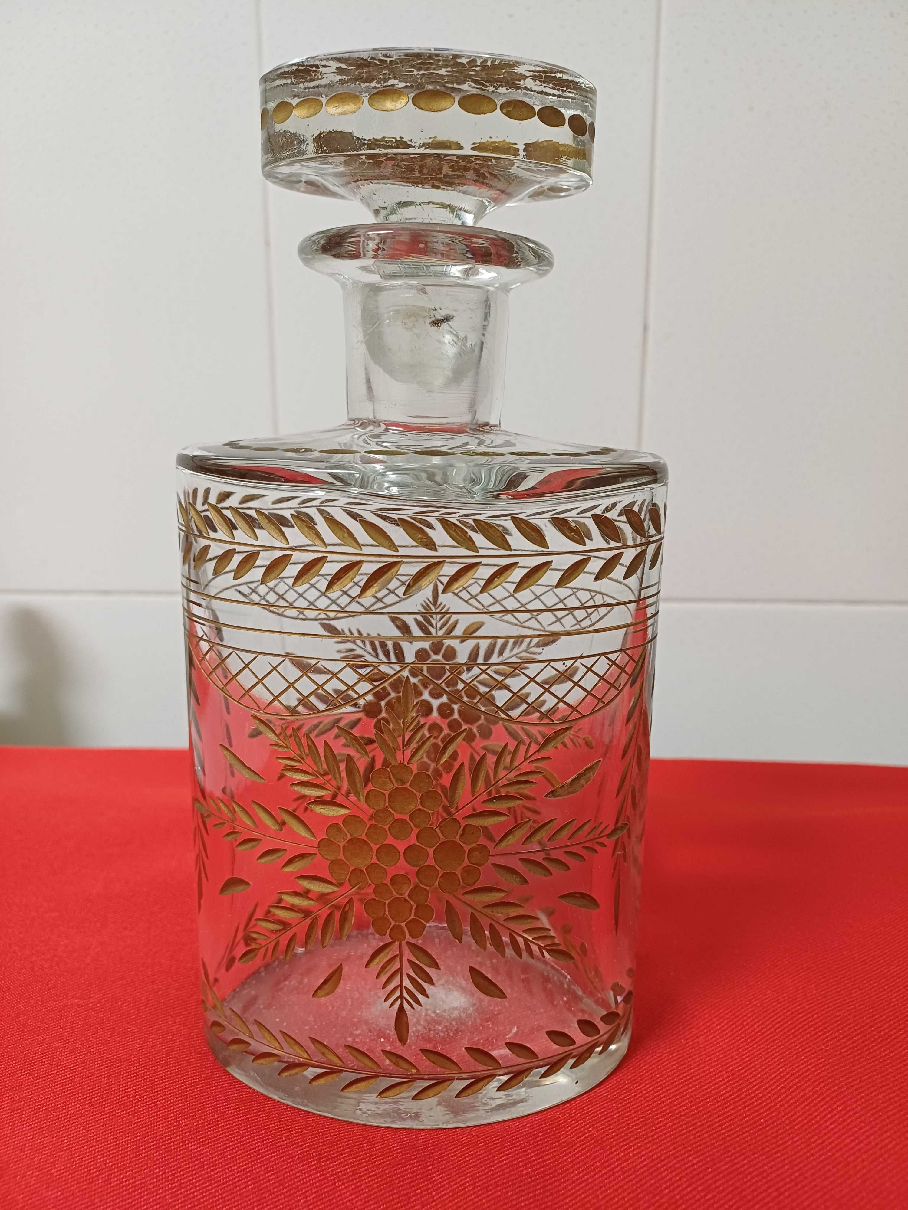 Garrafa de cristal lapidado