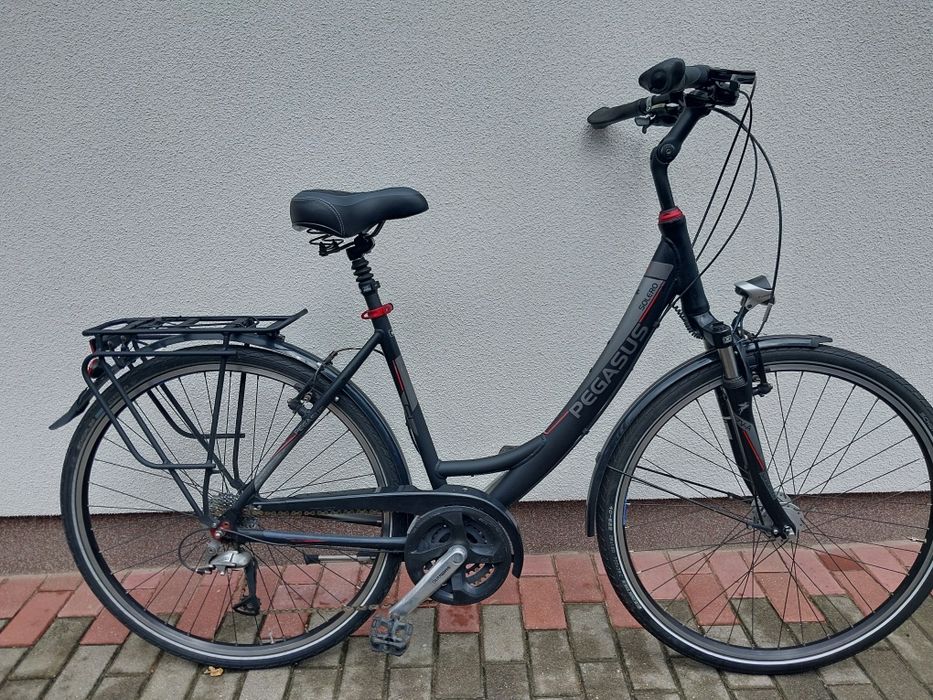 Rower trekkingowy aluminiowy TRIUMPH, PEGASUS, Shimano, dynamo bez-op