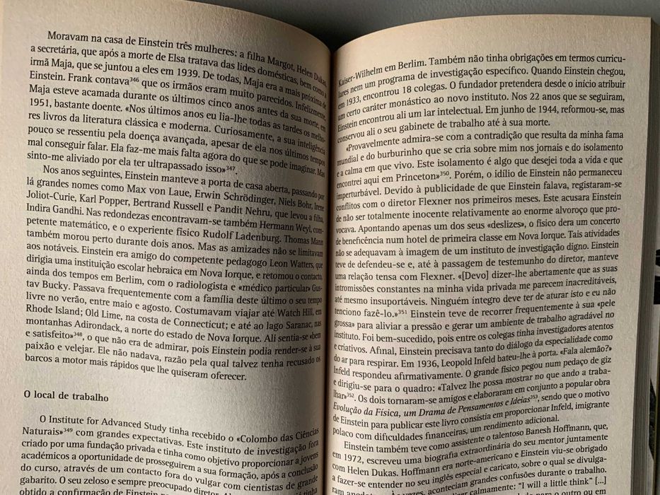 Albert Einstein: Biografia