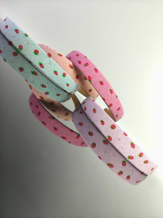 Komplet dla dziewczynki 4 opaski nowe truskawki róż niebieski