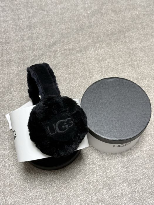 Навушники хутряні ugg, замшеві, з овчиною.