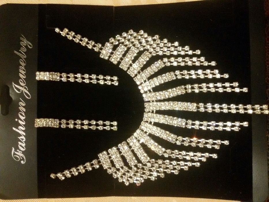 Колье, серьги