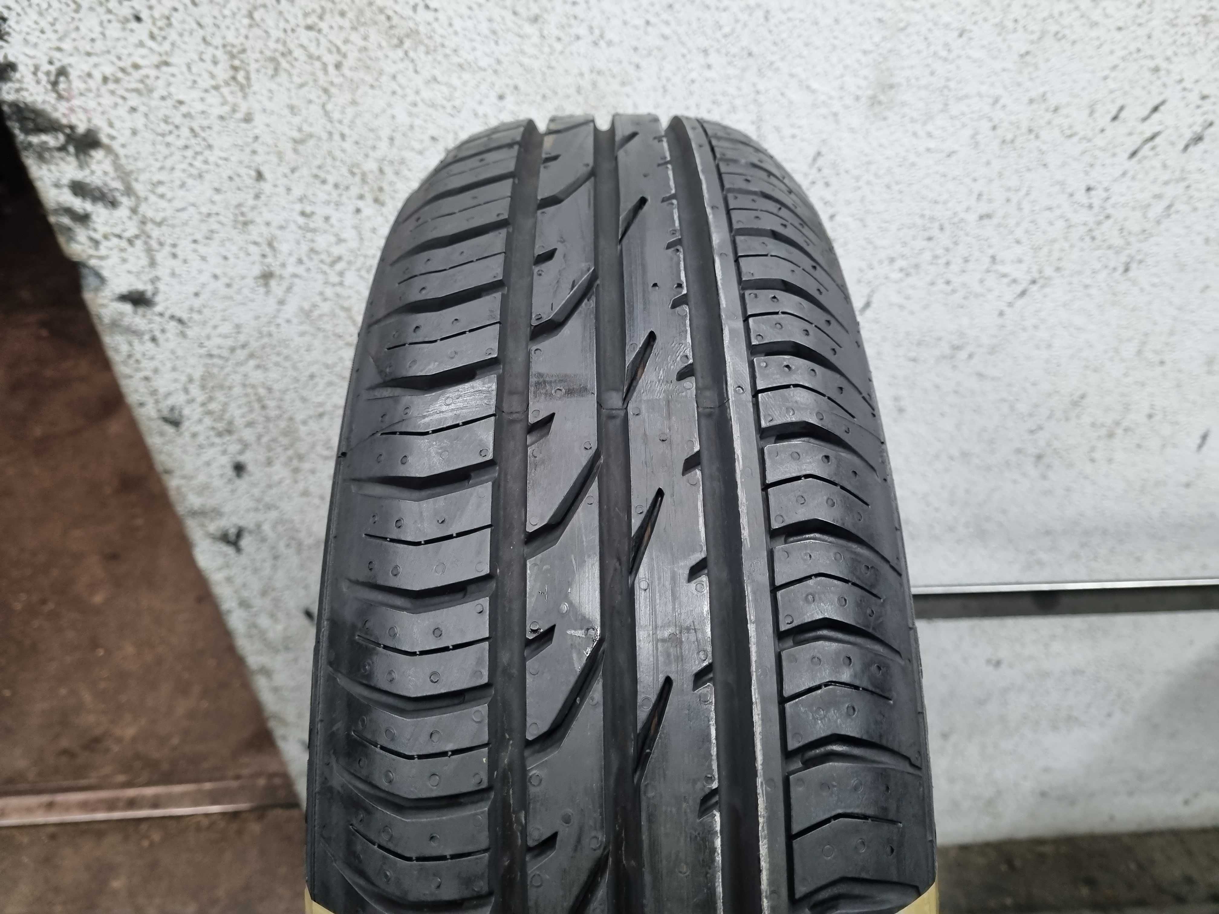 175/65/15 84H Continental ContiPremiumContact 2 * D.4814