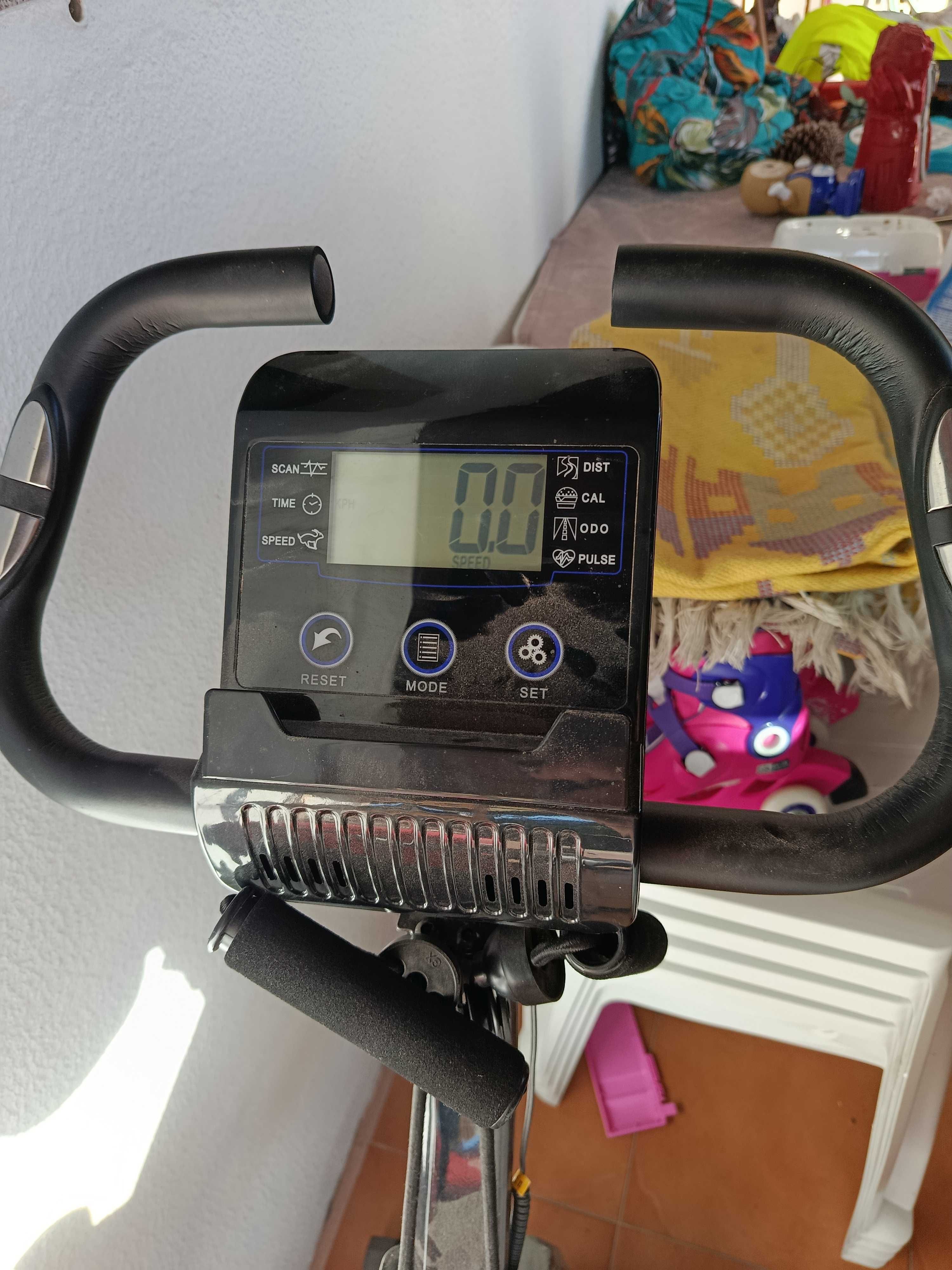 Vendo bicicleta de exercício como nova