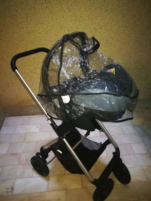 Bebé mobilidade: carrinho + alcofa + ovo, tudo topo gama