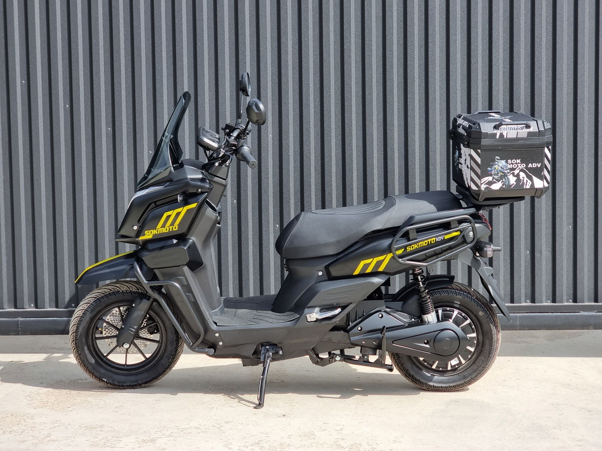 Електроскутер SokMoto ADV 2999w 72v