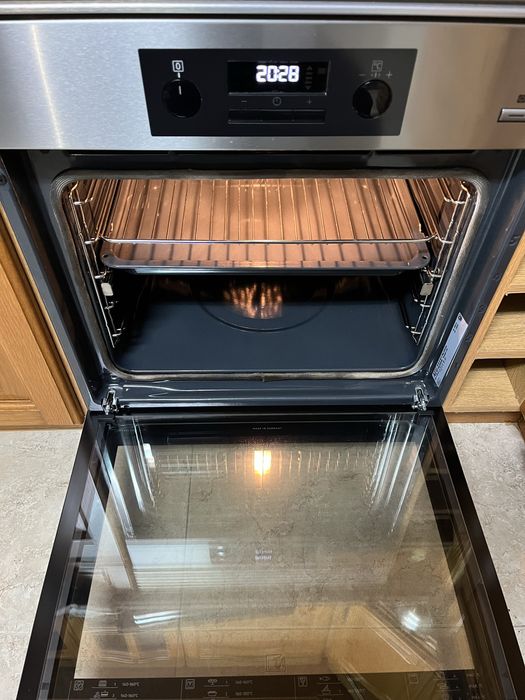 Forno AEG Modelo BPS351120M