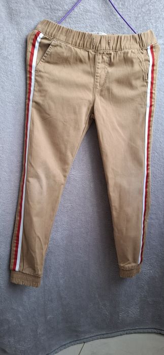 Продам джинси  джогери для хлопчика 7-8р. 128 см.