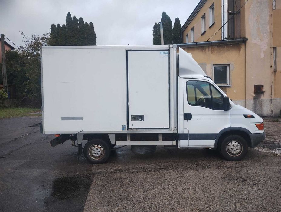 IVECO DAILI 35 2007 przebieg 270 tyś Faktura VAT 11070 brutto