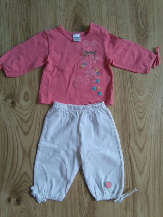Zestawik bluzeczka, spodenki 3/4 i buciki