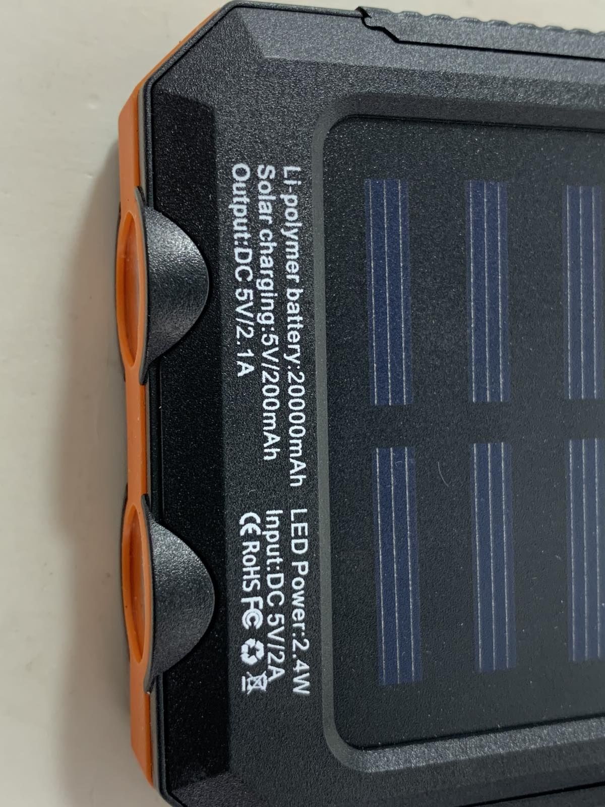 Повербанк на солнечной батареи 20000mAh
