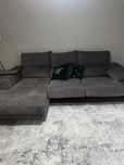 Sofa cinza 3 lugares. Muito confortavel
