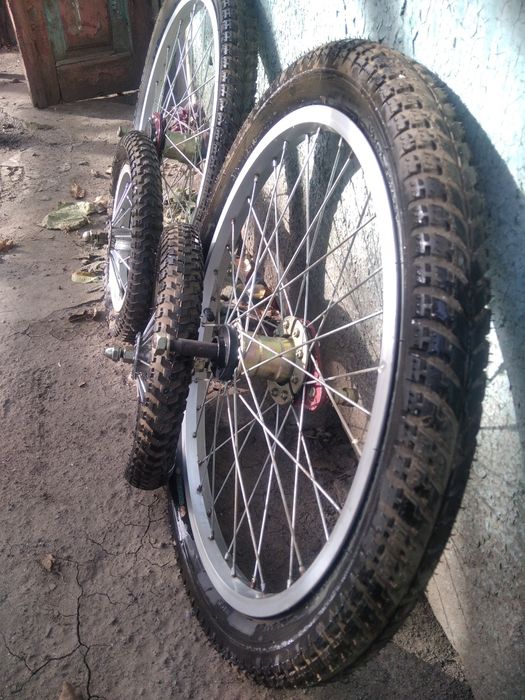 Продам инвалидную коляску