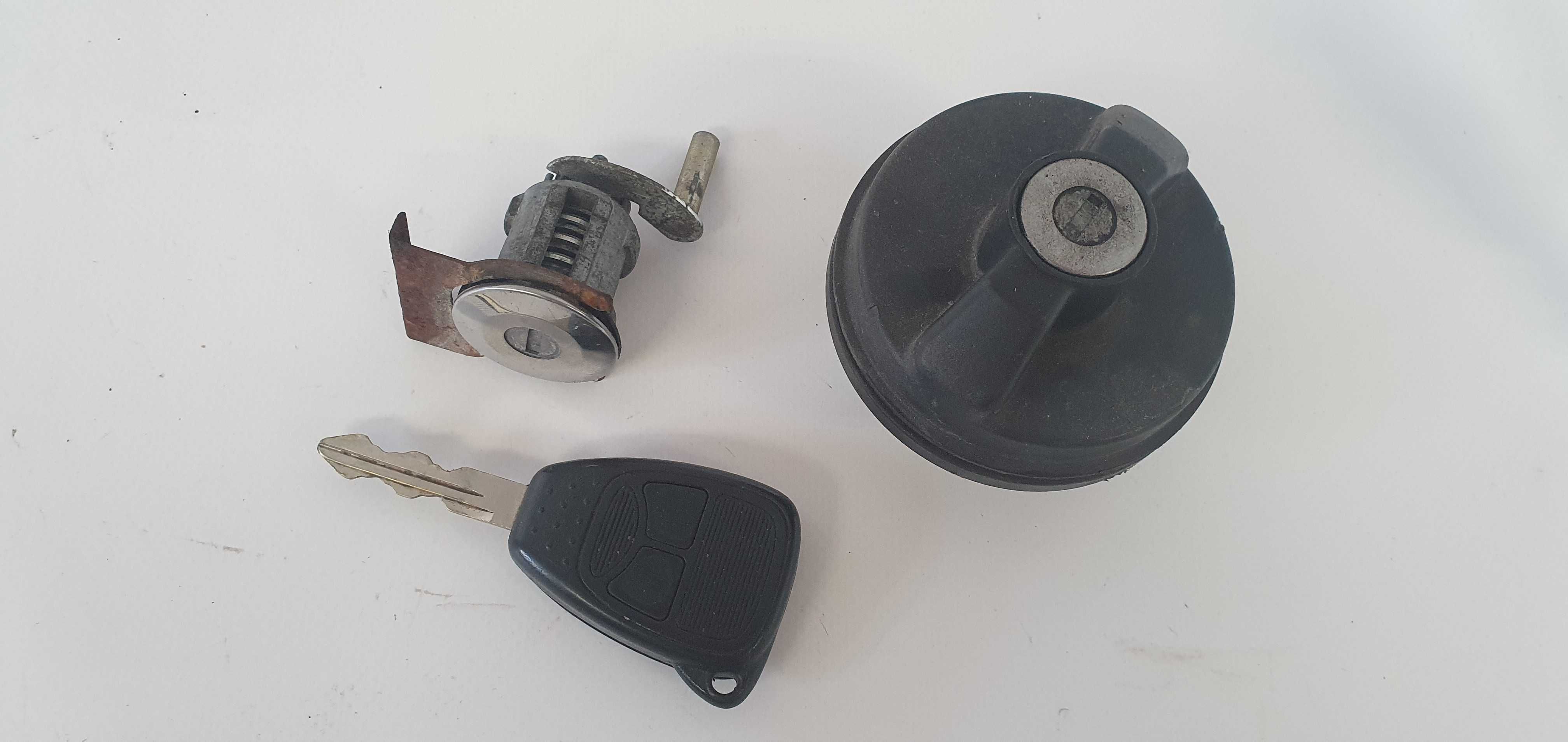 Stacyjka kluczyk korek wlewu paliwa Dodge Nitro OE