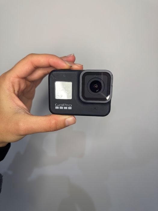 Gopro Hero 8 + acessórios, mounts e caixa estanque