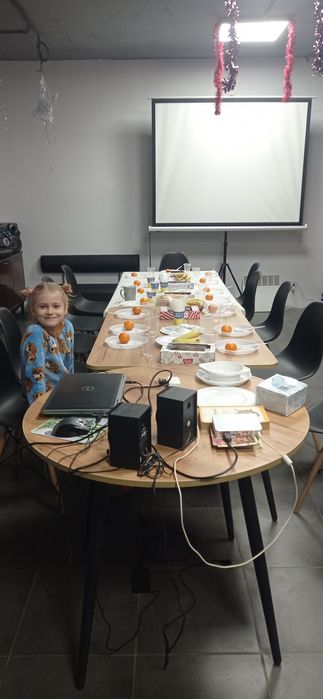 Нові кімнати з кухнею та санвузлом поруч вокзал, шпиталь. Від власника