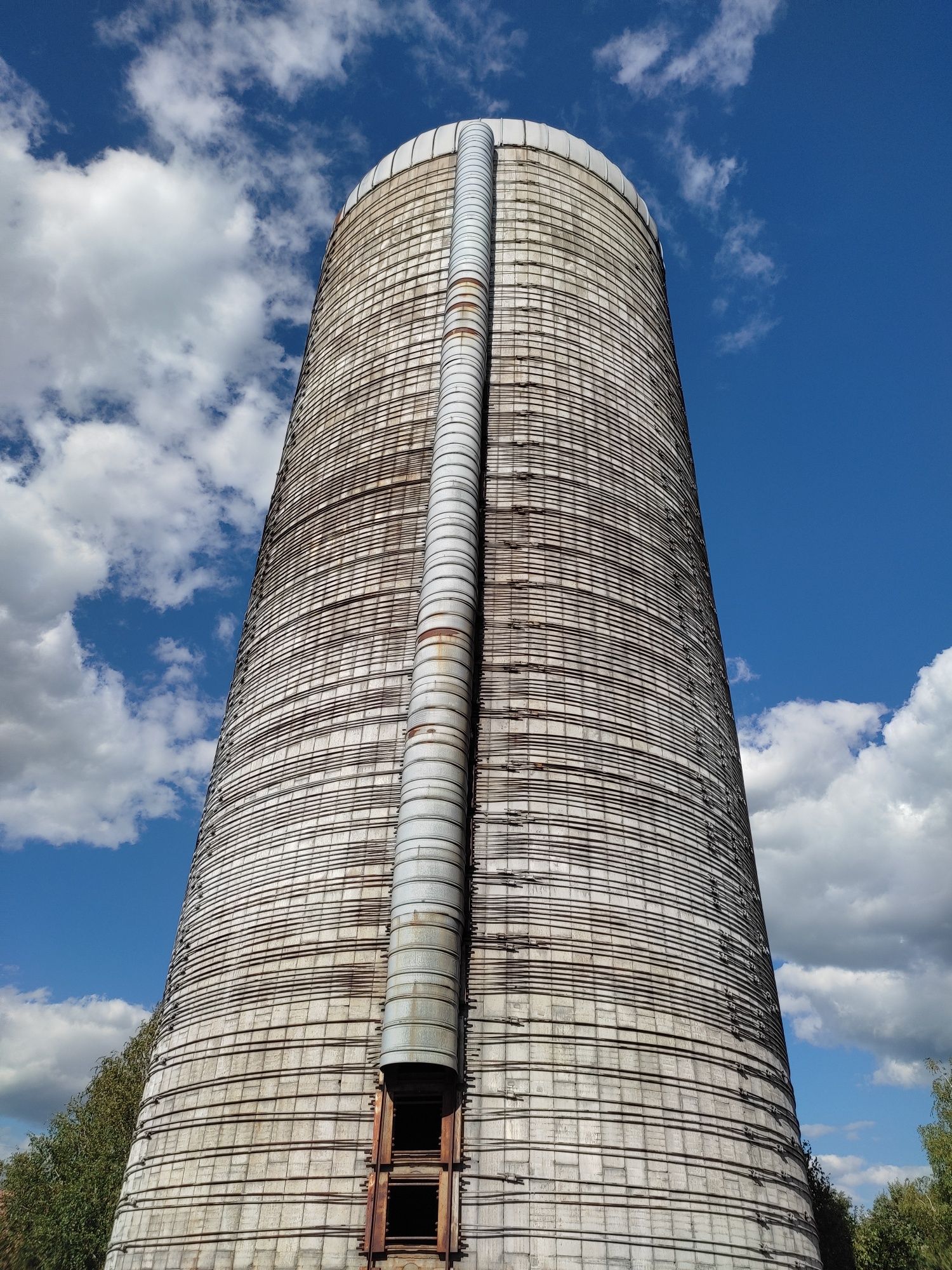 Силос для зерна,на 4000 тонн,(зерносховища).