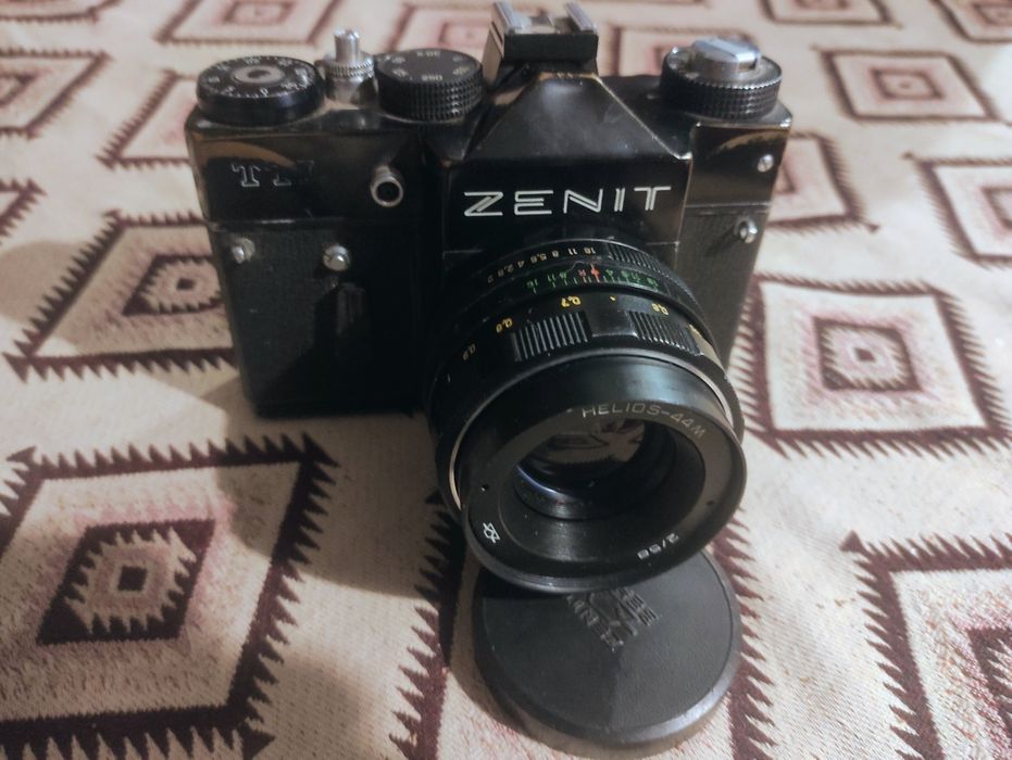 Aparat Zenit TTL, Obiektyw Helios 44M 2/58