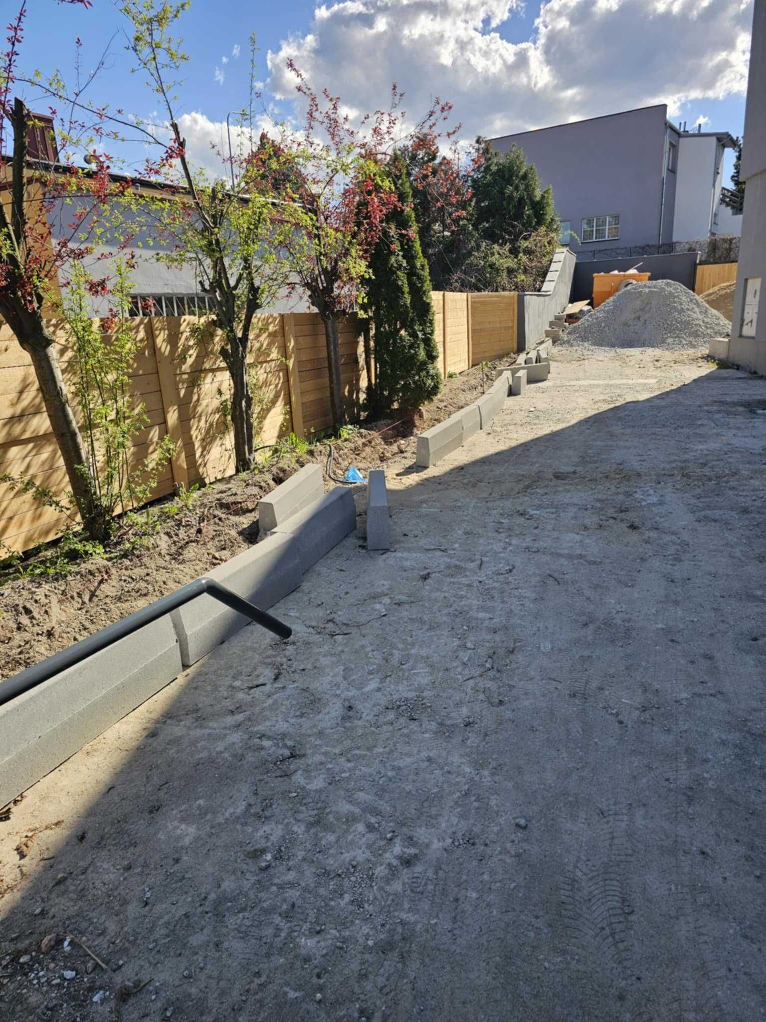 Brukarstwo , układanie kostki brukowej, brukowanie, minikoparka