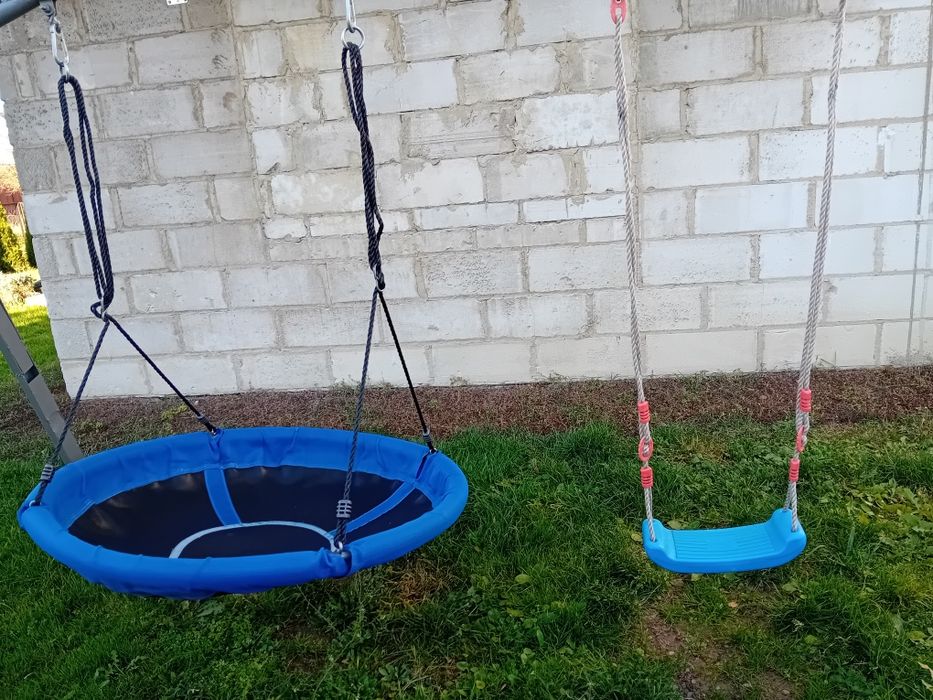 Huśtawki mała i bocianie gniazdo