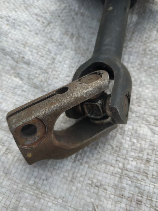 Рулевой кардан на Шевроле Лачетти.Б/у.