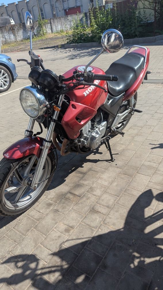 Продам мотоцикл honda cb500