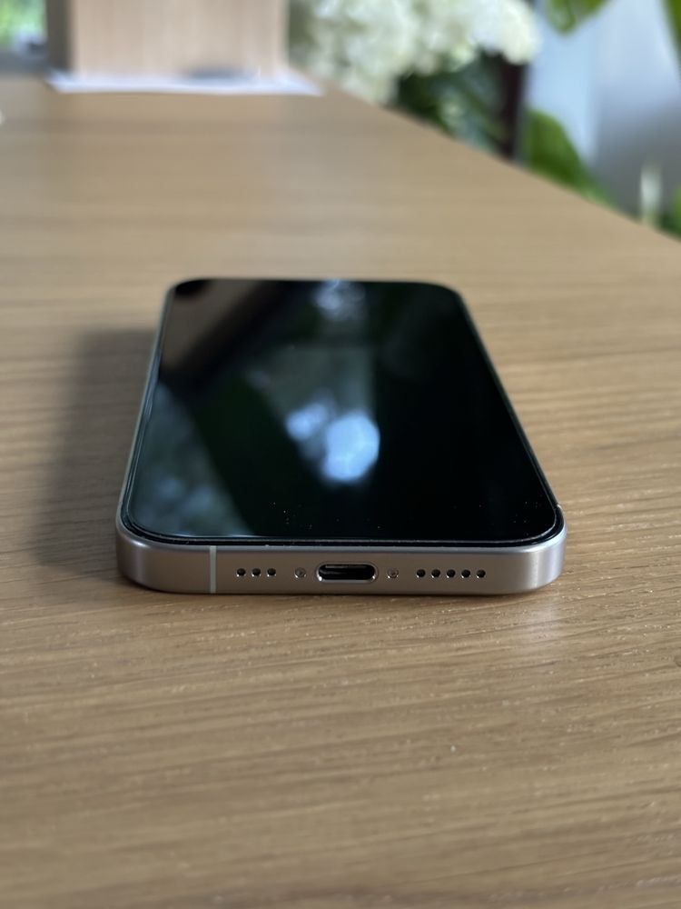 iPhone 15 pro 256gb stan idealny
