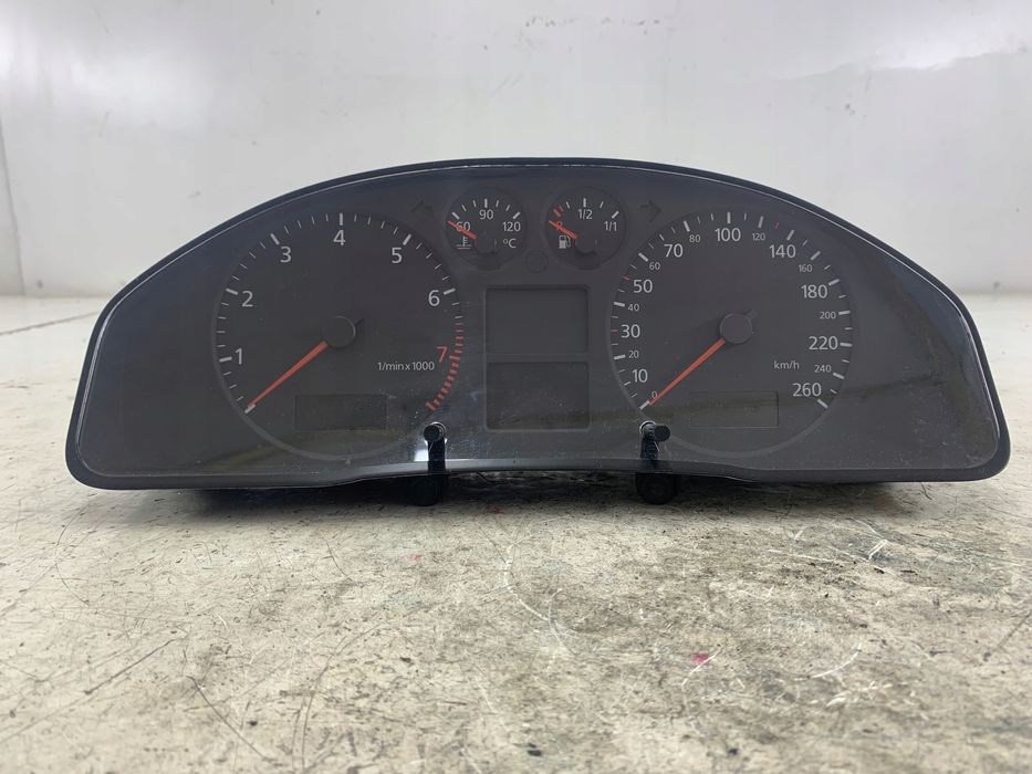 audi a4 b5 lift 1.8 t licznik zegary