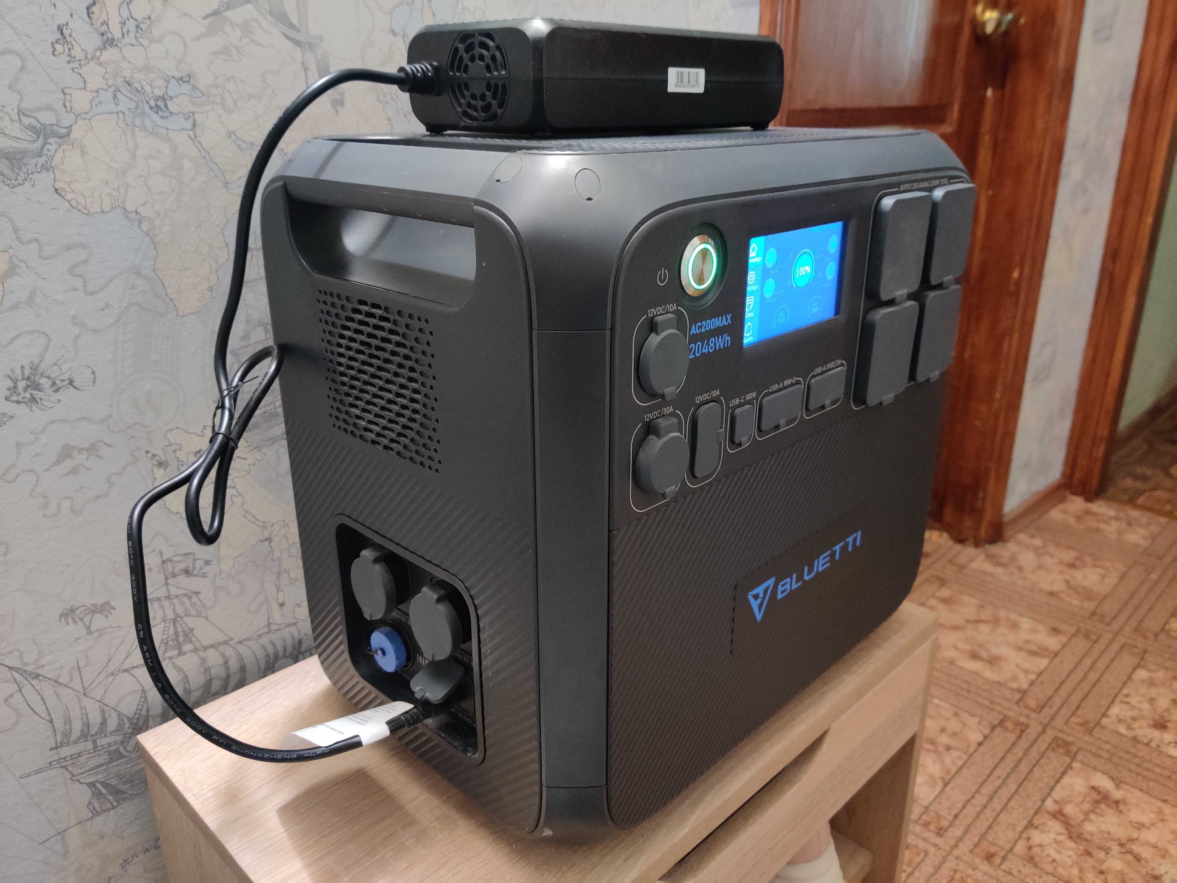 Зарядна станція Bluetti AC200MAX