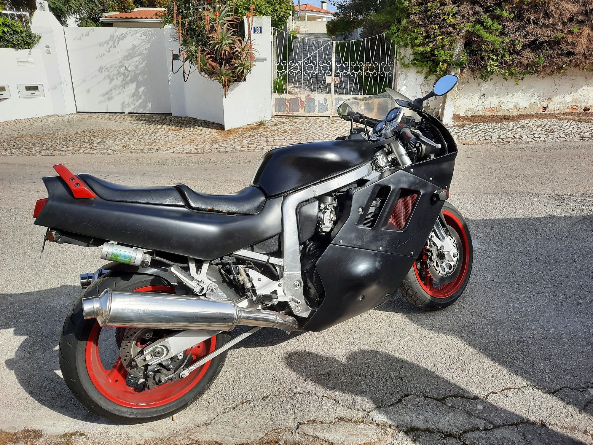 Suzuki GSXR 1100