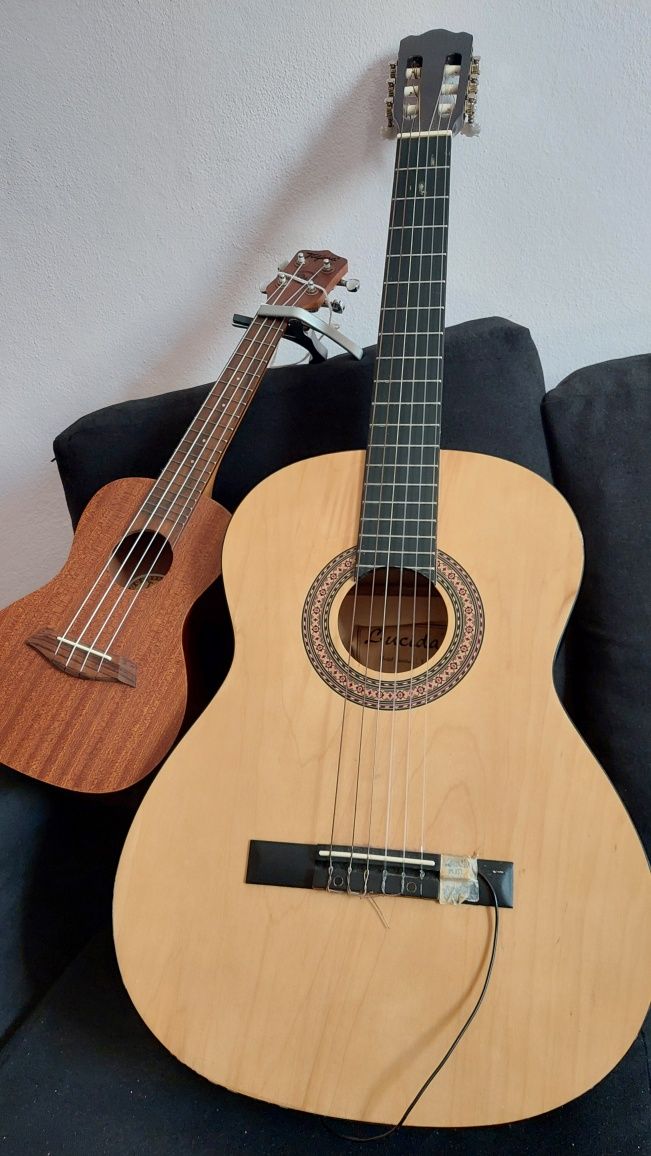 Violão + ukulele