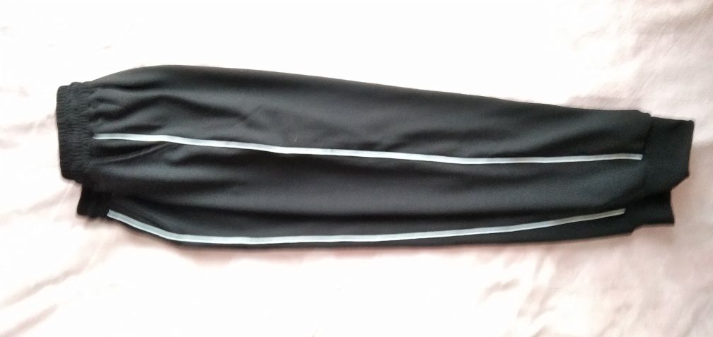 Spodnie czarne z kieszeniami M/L
