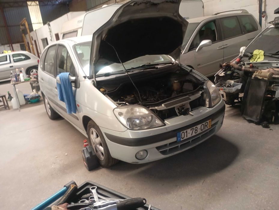 Alternador porta motor 1.4 gasolina capu farol Renault Scenic