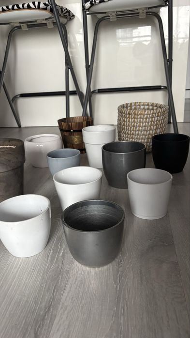 Zestaw 17 osłonek na doniczki