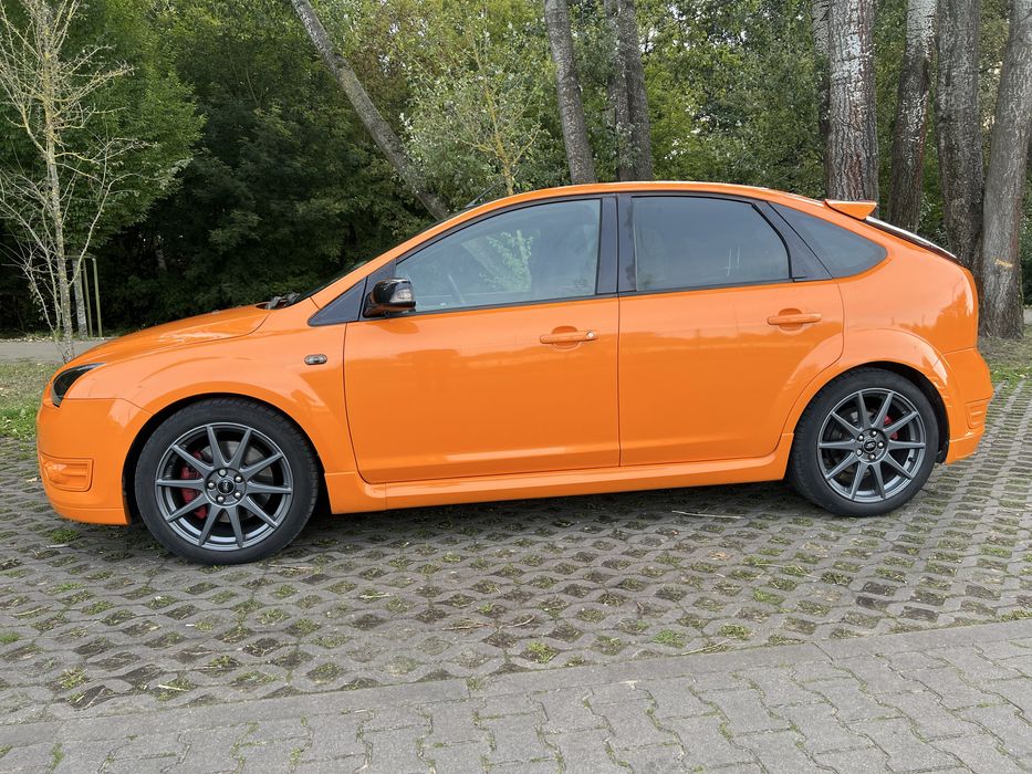 Ford Focus mk2 ST 270km