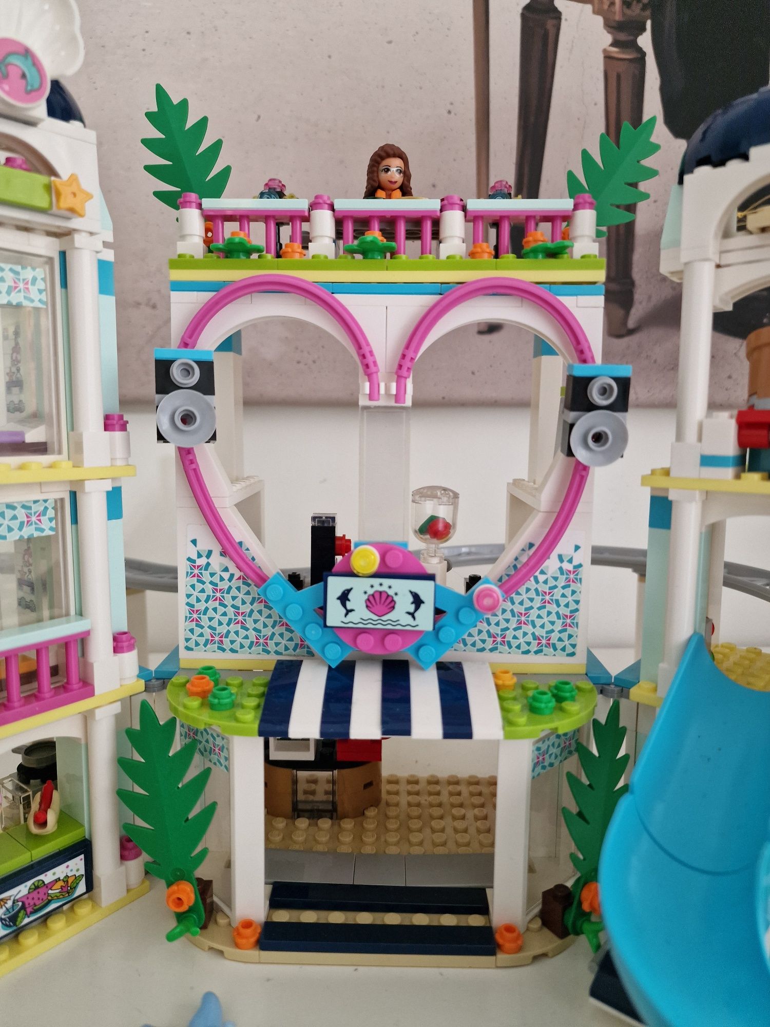 Lego Friends- Kurort w Heartlake, kolejka górska, zestaw serce, klocki