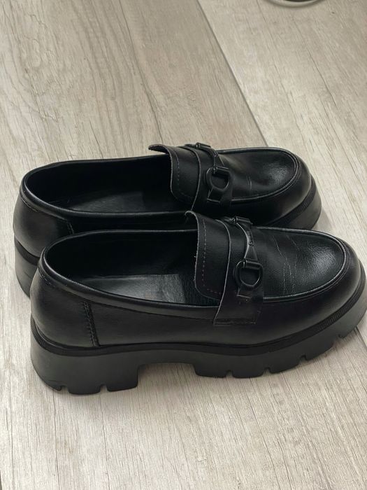 Лофери жіночі шкіряні 37 розмір